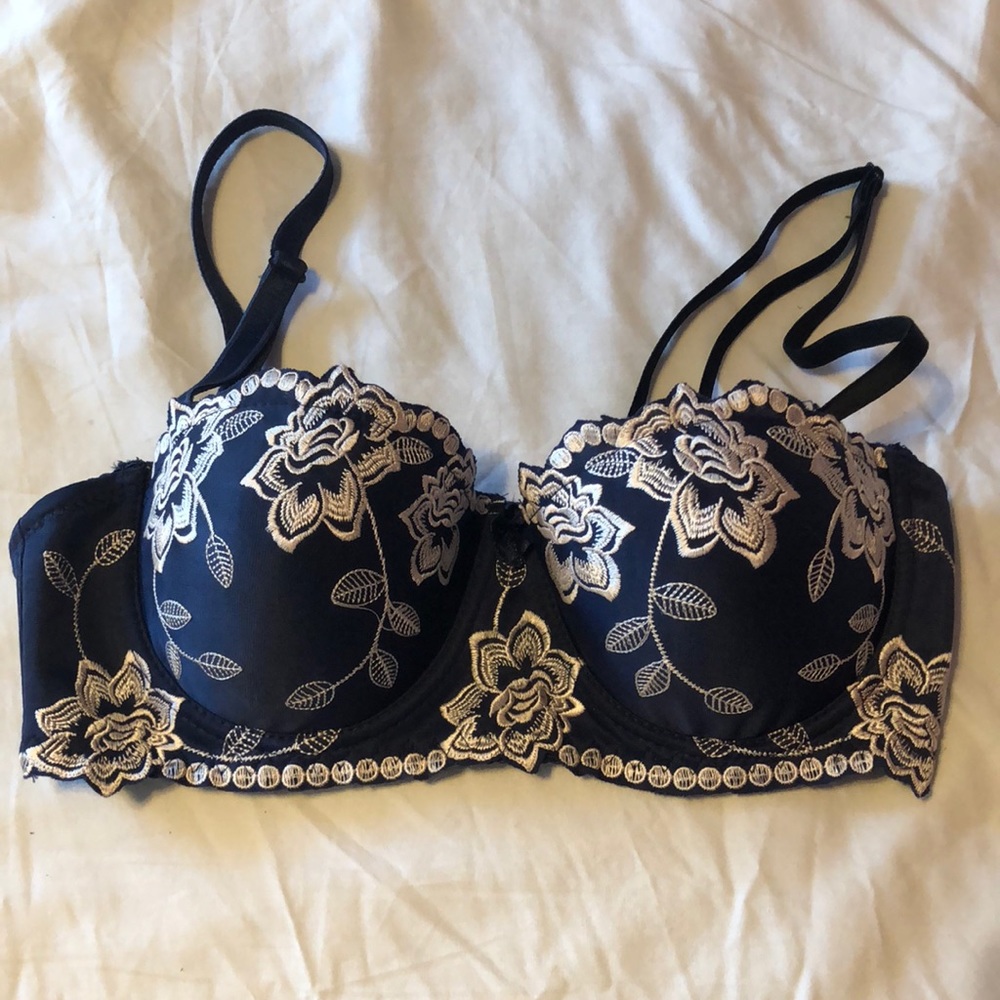 34B Strapless Bra